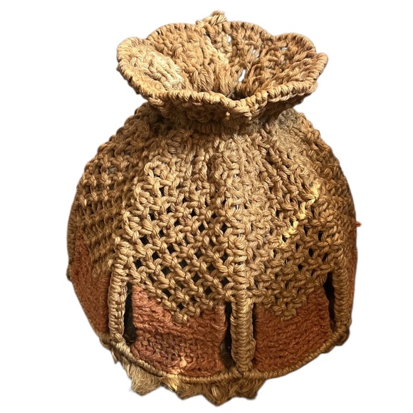 Handmade Retro Mid Century Mod Macrame Lamp Shade - Picture 3 of 7